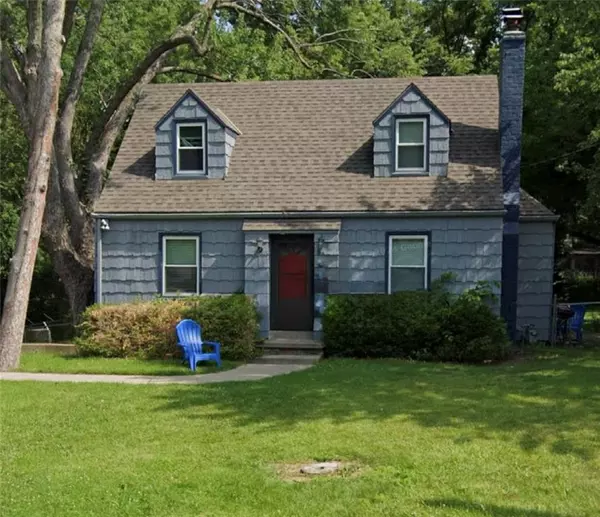 10216 W 60th TER, Shawnee, KS 66203