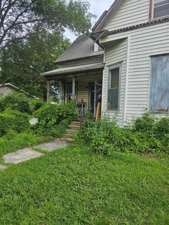 415 S Cherokee ST, Girard, KS 66743