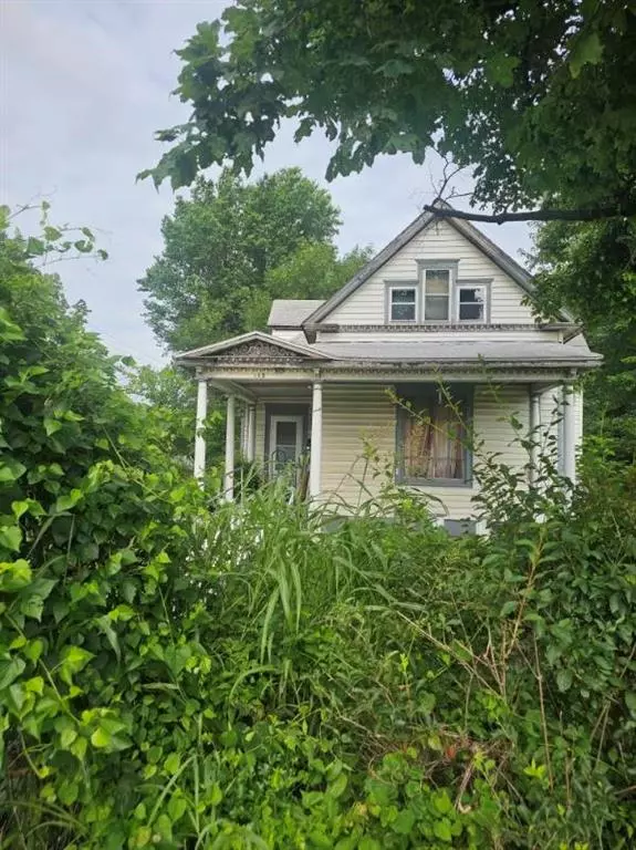 Girard, KS 66743,415 S Cherokee ST