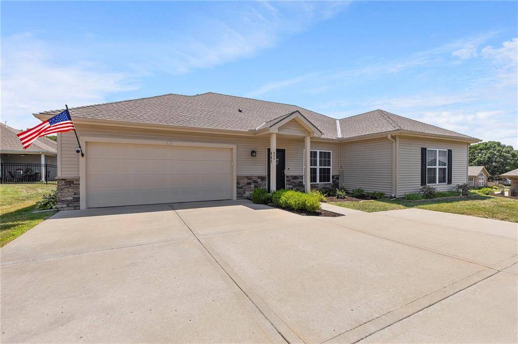685 NE 66th ST, Gladstone, MO 64118