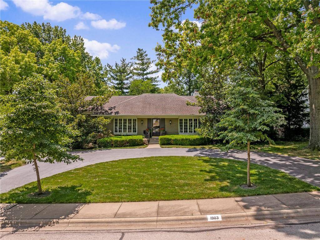 1903 W 67th TER, Mission Hills, KS 66208