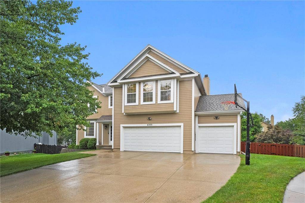 6333 Lakecrest DR, Shawnee, KS 66218