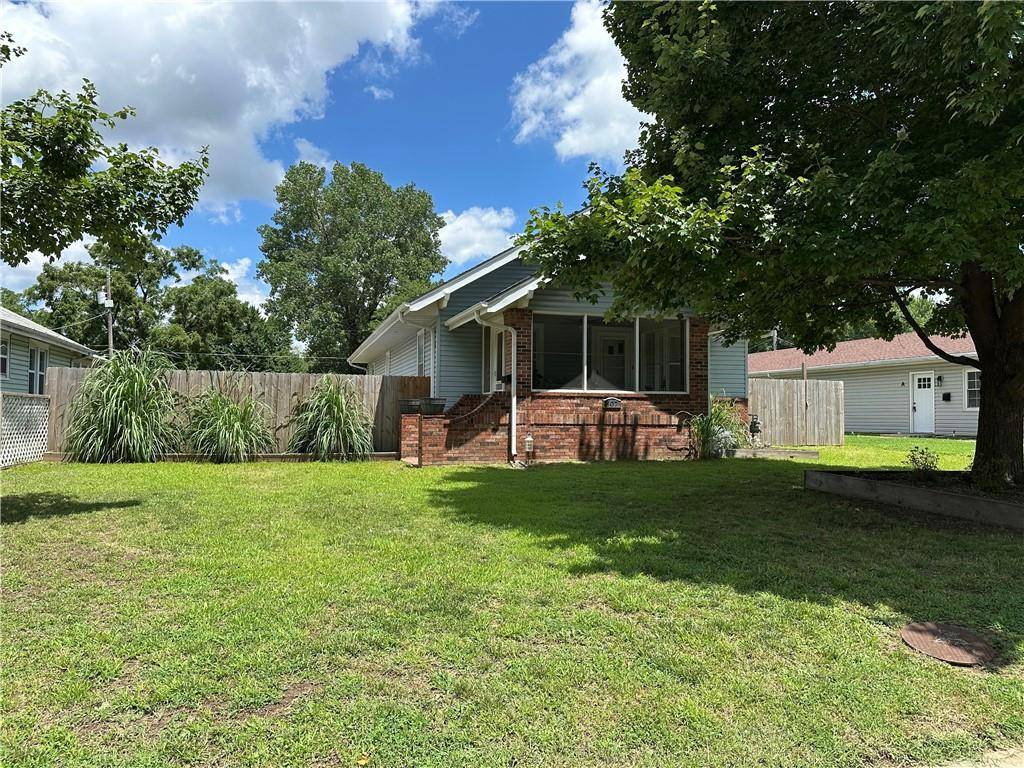 507 W Jefferson ST, Pittsburg, KS 66762