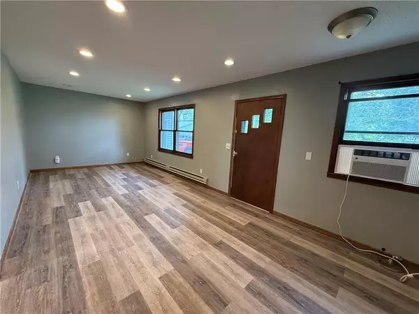 Gallatin, MO 64640,602 Dunnington ST