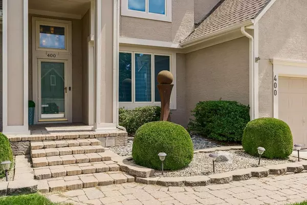 Lee's Summit, MO 64064,400 Emerald DR