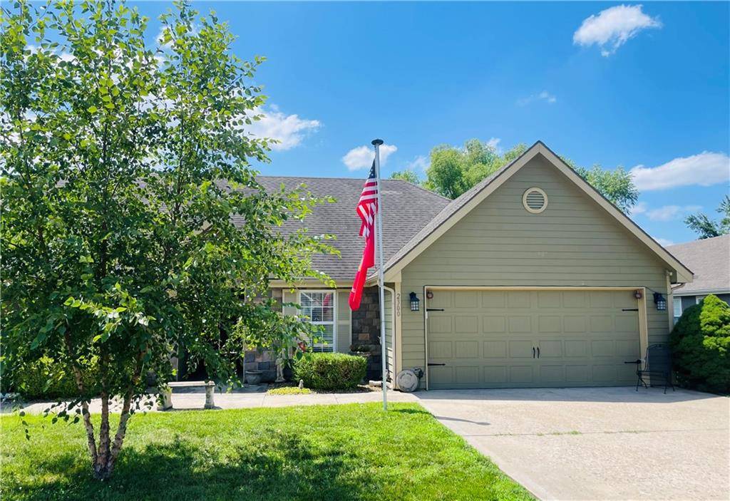 2300 E Sycamore ST, Tonganoxie, KS 66086