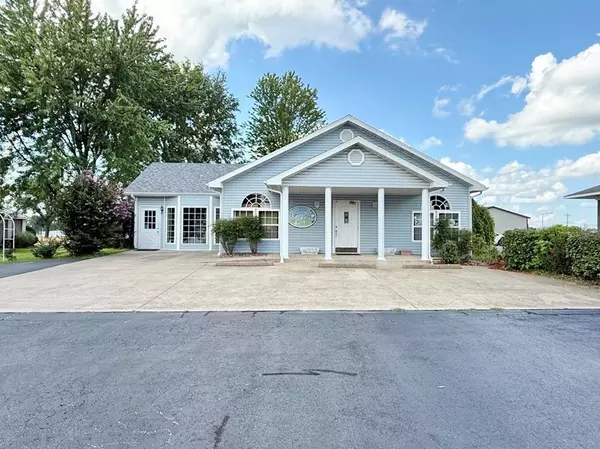 703 E Hospital RD, El Dorado Springs, MO 64744