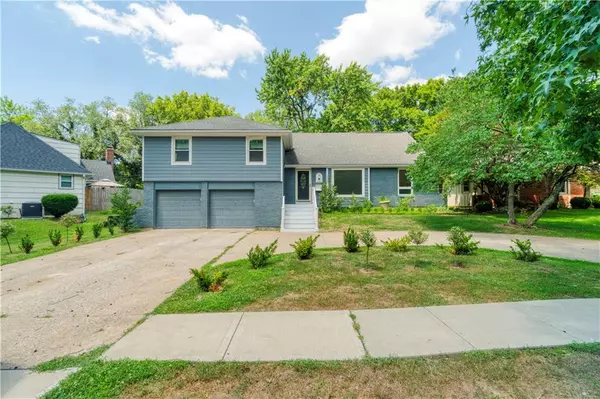 9820 Roe AVE, Overland Park, KS 66207