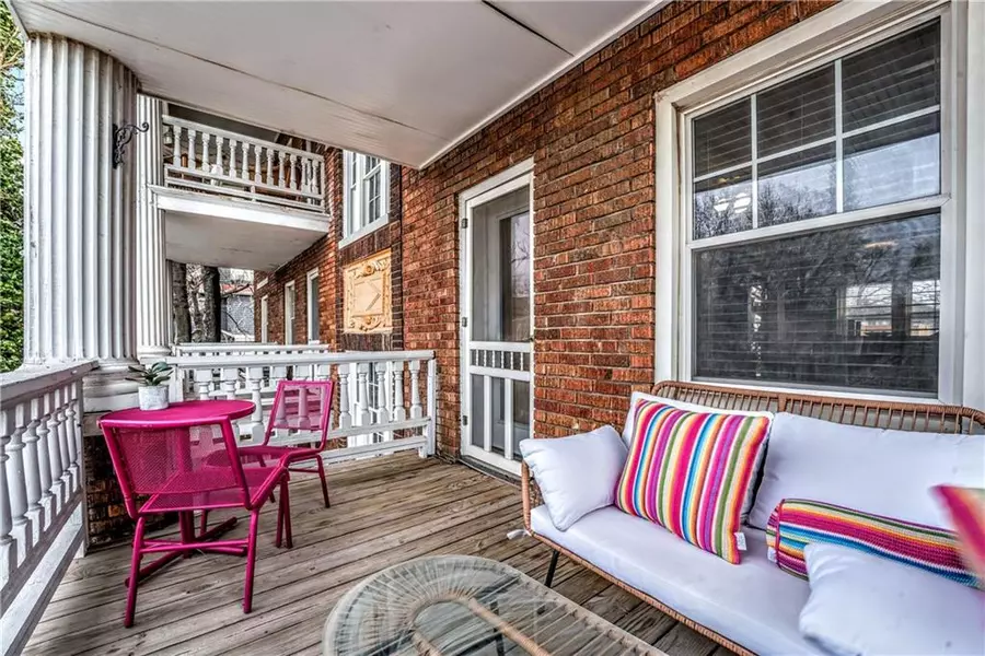 3803 PENNSYLVANIA AVE #2S, Kansas City, MO 64111