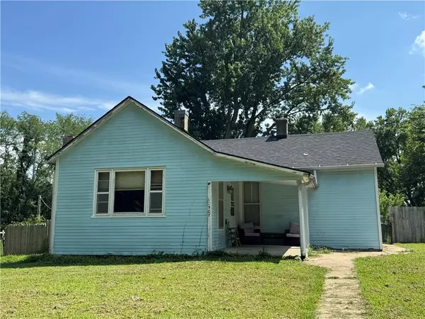 Leavenworth, KS 66048,507 Santa Fe ST