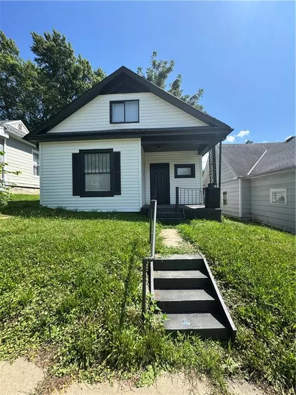 2208 Seneca ST, St Joseph, MO 64507
