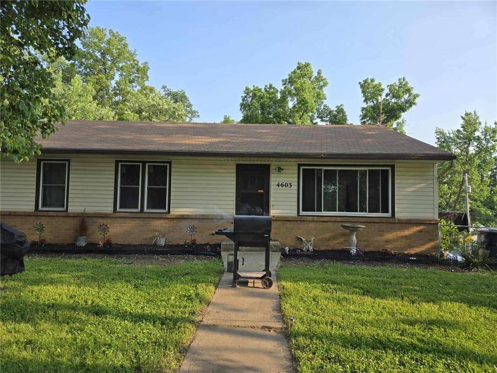 4603 NE 47 TER, Kansas City, MO 64117