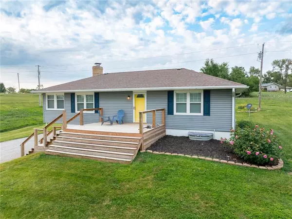 119 Lake Viking TER, Gallatin, MO 64640