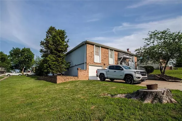 Blue Springs, MO 64015,4800 NW Downing ST