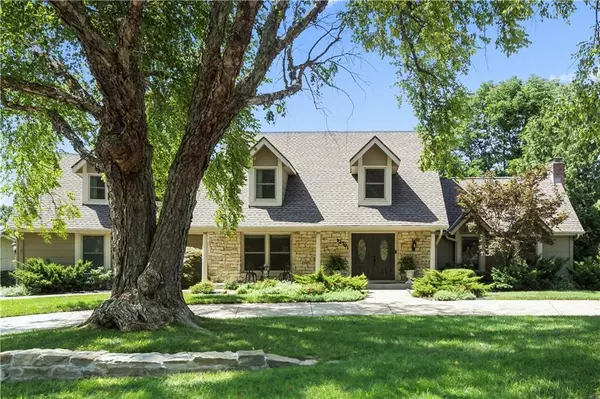 12701 W 118th ST, Overland Park, KS 66210