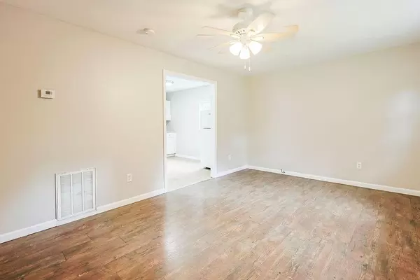 St Joseph, MO 64501,2009 Barkley LN