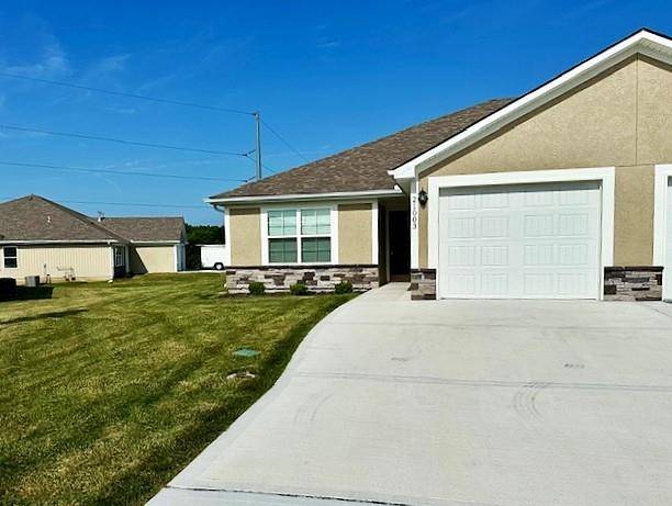 21003 E 8th ST #S, Independence, MO 64056
