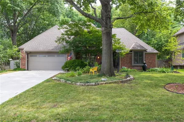 10201 W 121ST ST, Overland Park, KS 66213