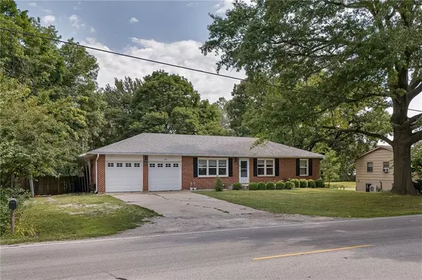 1106 Nashua RD, Liberty, MO 64068