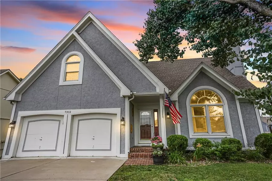 7312 N Manchester AVE, Kansas City, MO 64158