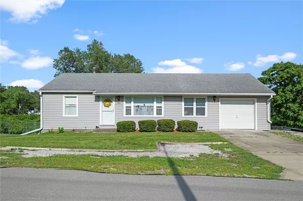 3737 N Wayne AVE, Kansas City, MO 64116