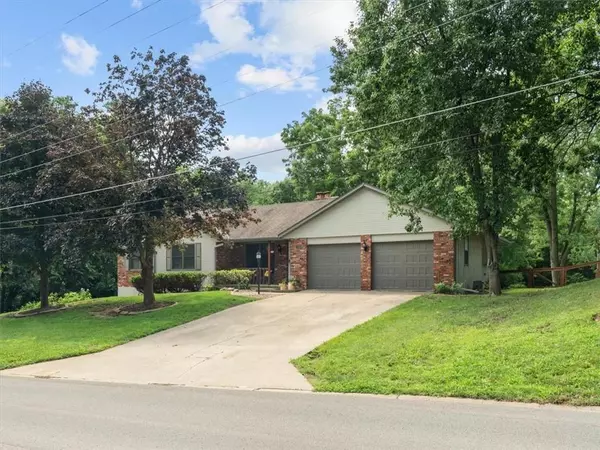 St Joseph, MO 64506,3520 Karnes RD