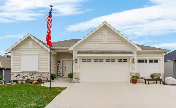 8459 Primrose ST, De Soto, KS 66018