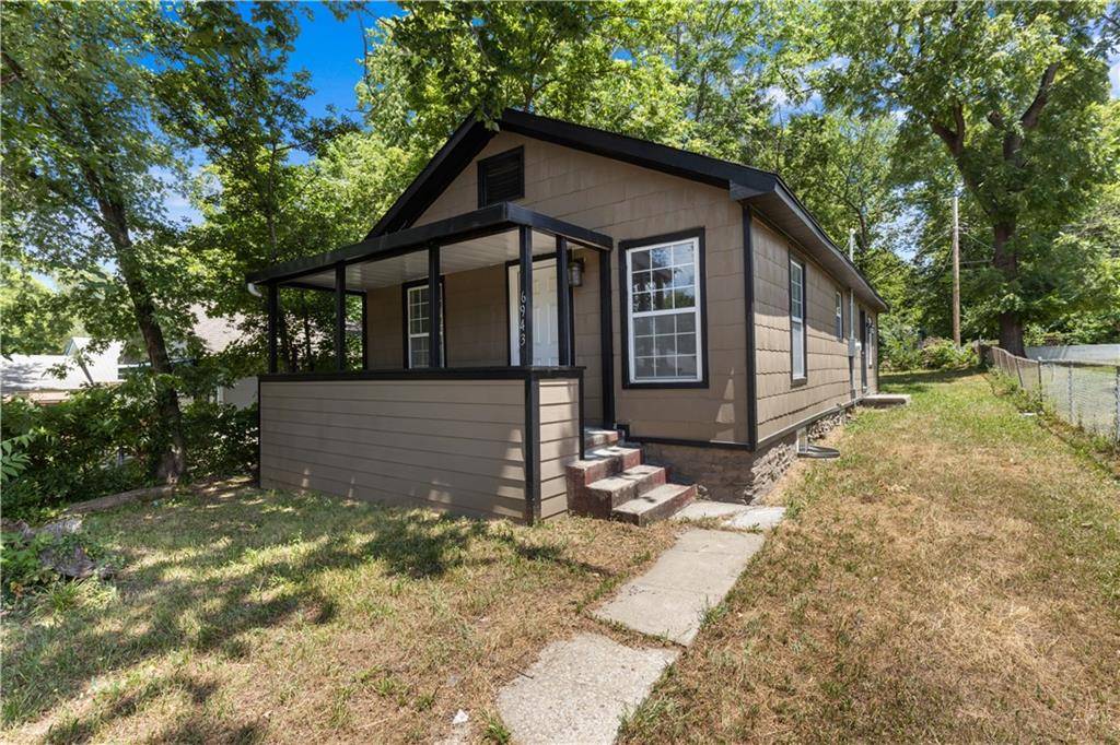 6943 S Benton AVE, Kansas City, MO 64132