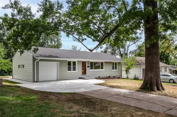 8525 Glenwood ST, Overland Park, KS 66212