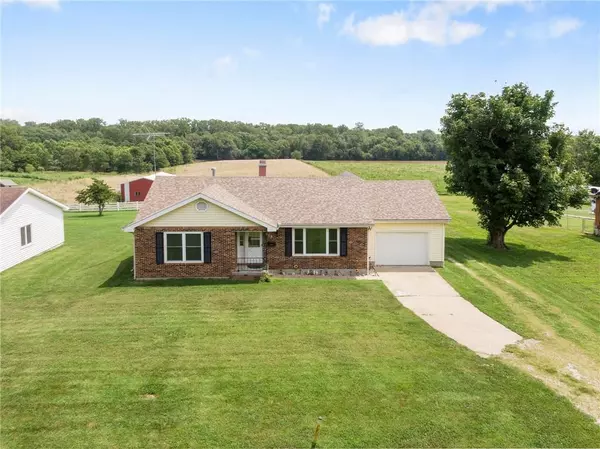 Sweet Springs, MO 65351,919 S Locust ST