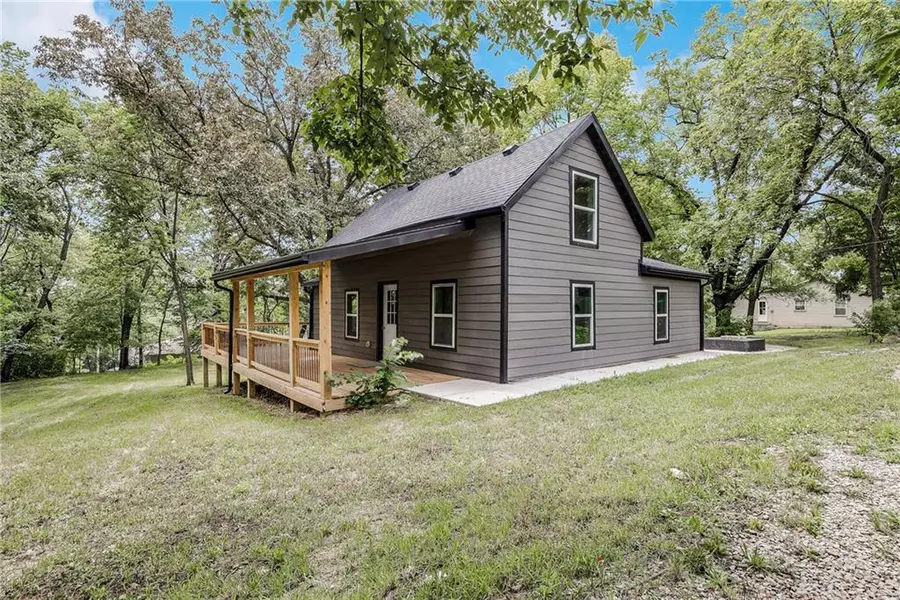 303 W 3rd ST, Freeman, MO 64746