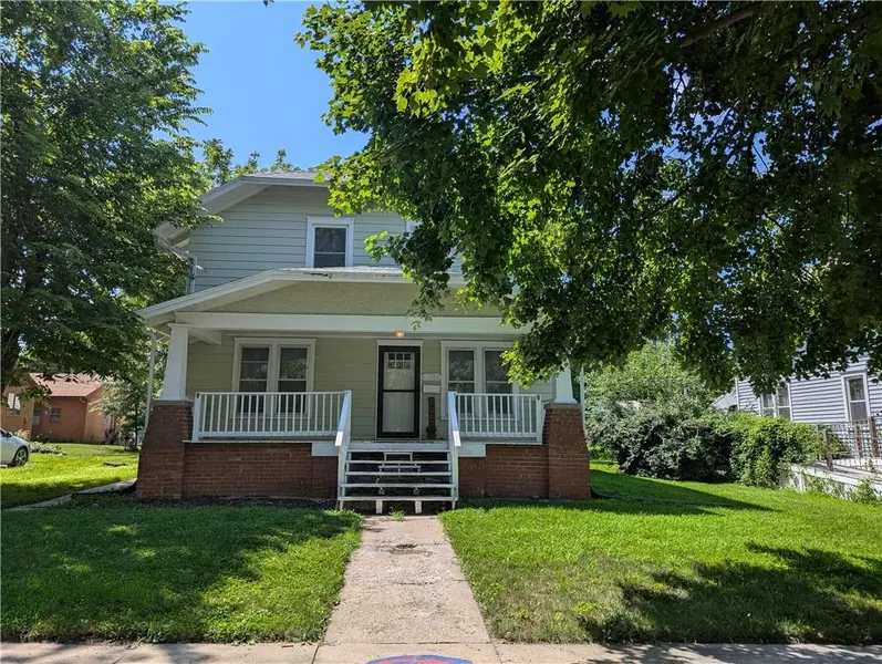 505 Shawnee ST, Hiawatha, KS 66434