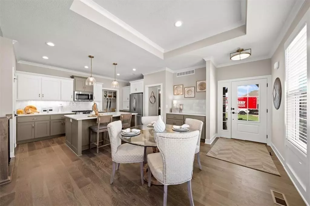 Lenexa, KS 66220,8267 Aurora ST