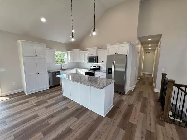 Warrensburg, MO 64093,320 NE 51st RD