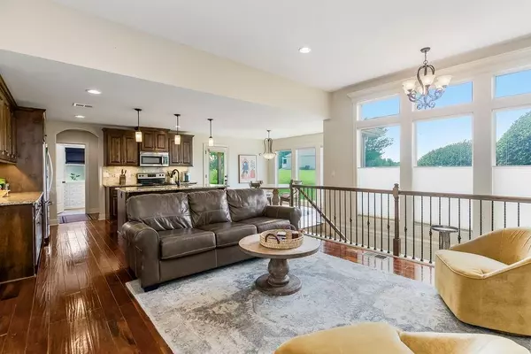 Raymore, MO 64083,304 Alexander Creek CT