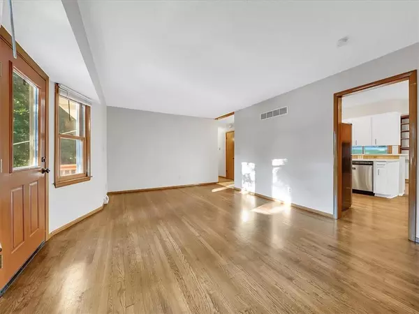 Kansas City, MO 64151,8012 NW Cadwallader RD