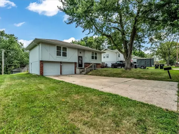 Blue Springs, MO 64014,204 SE Cromwell ST