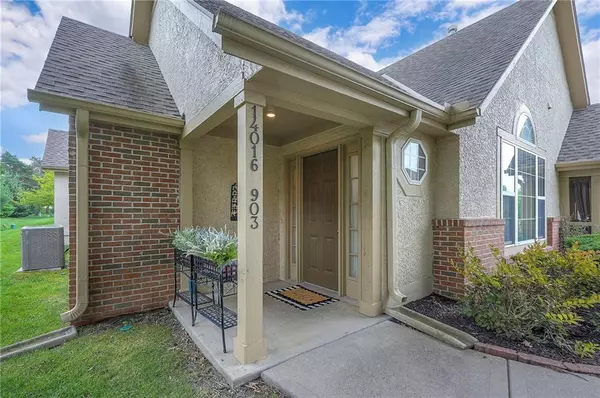 Olathe, KS 66062,14016 W 151st TER #903