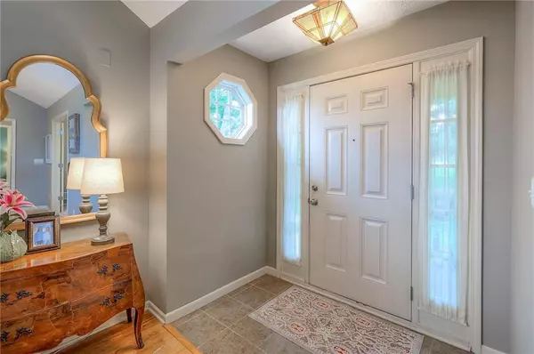 Olathe, KS 66062,14016 W 151st TER #903