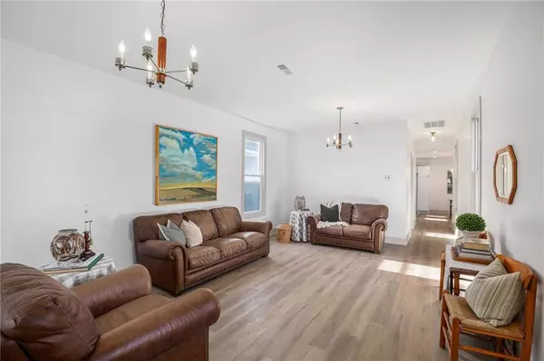 325 Kiowa ST, Leavenworth, KS 66048