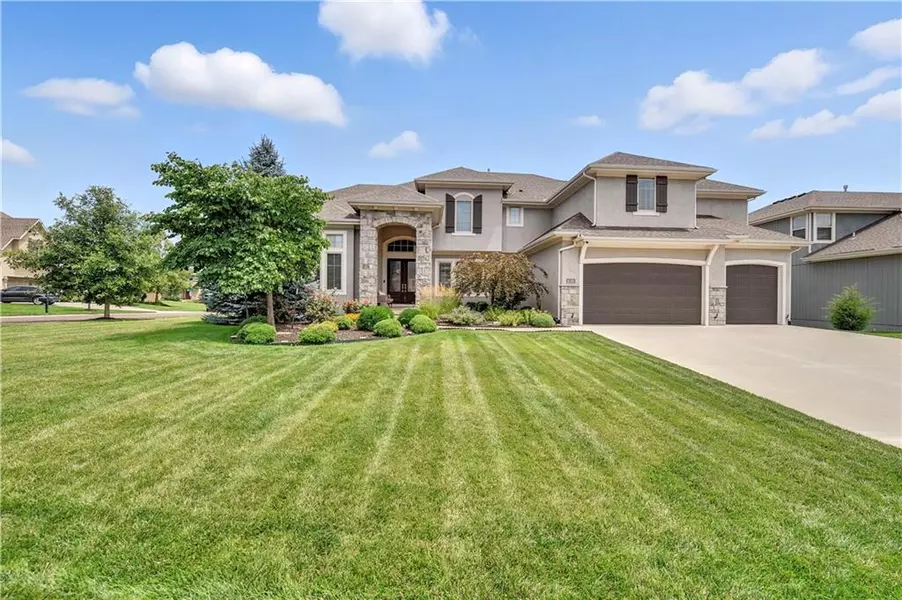 16301 Century ST, Overland Park, KS 66221