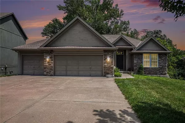 9801 N Donnelly AVE, Kansas City, MO 64157