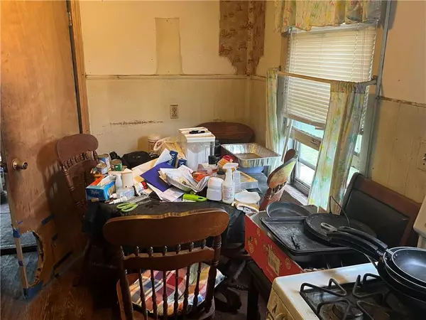 Independence, MO 64056,209 N Davidson AVE