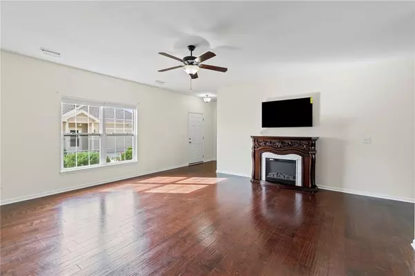 Gladstone, MO 64118,837 NE 66th ST