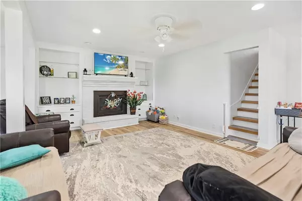 Ridgeway, MO 64481,809 Locust ST