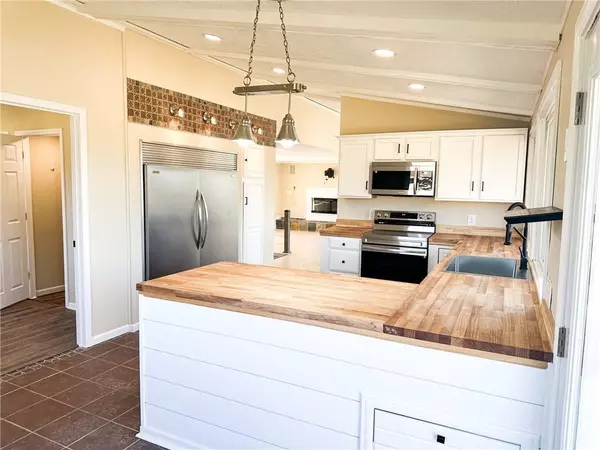 Brookfield, MO 64628,27152 Joiner DR