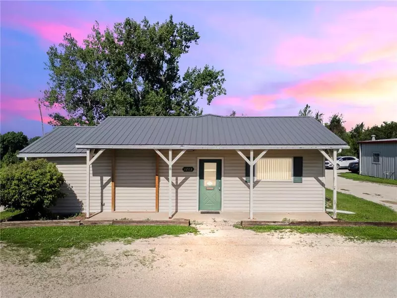 1203 Highway 65 HWY, Carrollton, MO 64633