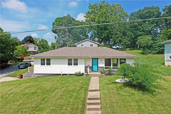 508 N Morse AVE, Liberty, MO 64068
