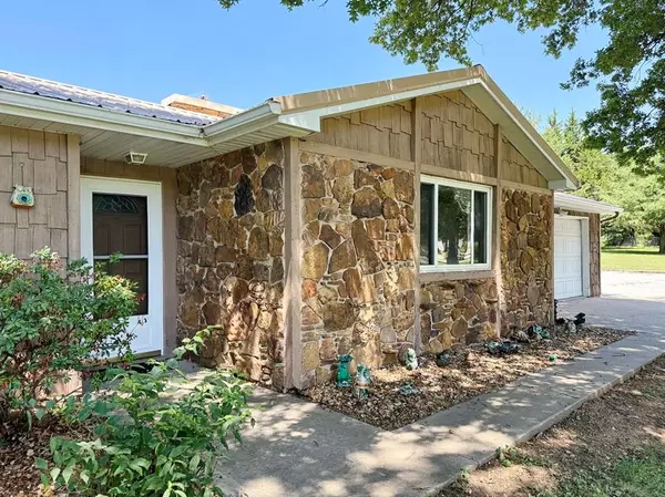 El Dorado Springs, MO 64744,1470 S 145 RD