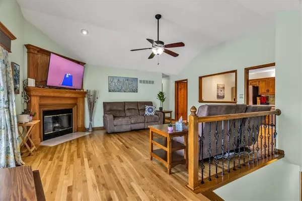 Blue Springs, MO 64015,1401 NW Birdseye CT